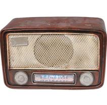 Radio retro de madeira e metal