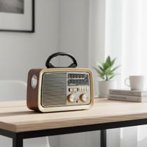 Rádio Retrô Vintage Portátil Bluetooth com FM AM USB e Bateria Recarregável Rádio Retrô Vintage Portátil Bluetooth com FM AM USB e Bateria Recarregável