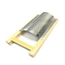 Ralador de milho galvanizado de madeira modelo grande