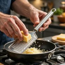 Ralador Manual de Alimentos em Aço Inox 24cm para Cozinha