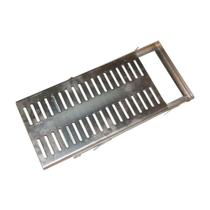 Ralo Grelha com Caixilho Aço Galvanizado 15x50cm Escoamento de Água Prata Metasal Ralo Grelha com Caixilho Aço Galvanizado 15x50cm Escoamento de Água Prata Metasal