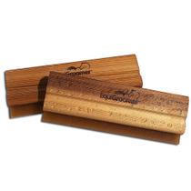 Raspador de Suor para Cavalos EquiGroomer WaterWisk com Cabo de Cedro Raspador de Suor para Cavalos EquiGroomer WaterWisk com Cabo de Cedro