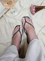 Rasteirinha Sakura - Chinelo Sintético com Tiras Brilhantes