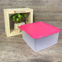 Recipiente Tupperware Basic Line 2,5 Litros - Transparente e Rosa Recipiente Tupperware Basic Line 2,5 Litros - Transparente e Rosa