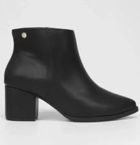 Ref. 3084.100 - Bota Vizzano Feminino Cano Curto Salto Grosso Bico Fino Ref. 3084.100 - Bota Vizzano Feminino Cano Curto Salto Grosso Bico Fino