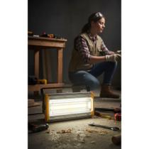 Refletor LED 100W Branco Frio IP68 Quadras e Campos Refletor LED 100W Branco Frio IP68 Quadras e Campos