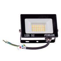 Refletor LED 30W 3000K Bivolt IP65 Luz Quente Alta Iluminação Para Fachadas, Jardins, Garagens e Áreas Externas