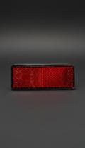 Refletor Traseiro Universal Vermelho 8.5x3cm Refletor Traseiro Universal Vermelho 8.5x3cm