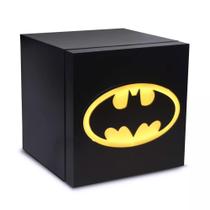 Refrigerador termoelétrico Ukonic DC Comics Batman 6.7L 9 latas Refrigerador termoelétrico Ukonic DC Comics Batman 6.7L 9 latas