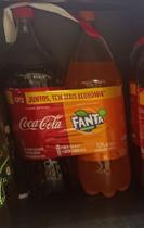 Refrigerantes fanta e coca