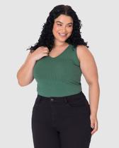 Regata Básica Feminina Plus Size Decote V Em Canelado De Viscose