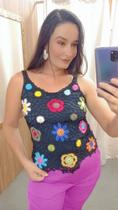 Regata blusa tricot floral feita a mão handmade croche tam p