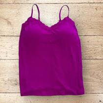 Regata Feminina Decote Renda Com Bojo E Alça Ajustável