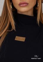 Regata feminina gola alta preto Regata feminina gola alta preto