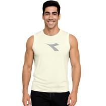 Regata Machão Diadora Big Logo Masculina - Bege M Regata Machão Diadora Big Logo Masculina - Bege M