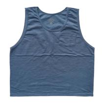 Regata Masculina em Tecido Flame Lisa Azul com Bolso Tamanho G Basic+