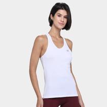 Regata New Balance Sport Essentials Feminina Regata New Balance Sport Essentials Feminina