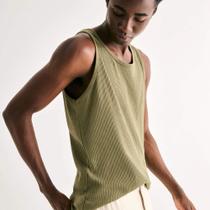 Regata Ribana Canelada Hering Básica Slim Masculina 015M Regata Ribana Canelada Hering Básica Slim Masculina 015M