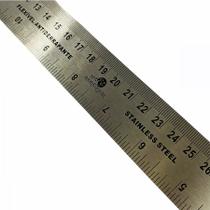 Régua Metal - Antederrapante - 30cm - 1 unidade - Art Montagem - Rizzo Régua Metal - Antederrapante - 30cm - 1 unidade - Art Montagem - Rizzo