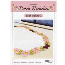 Régua para Patch Richelieu Márcia Caires Modelo 46 - Flor Cosmos Régua para Patch Richelieu Márcia Caires Modelo 46 - Flor Cosmos