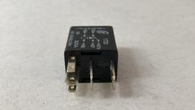 Rele aux 12v 5 pinos corsa/corsa pick-up/ omega/suprema