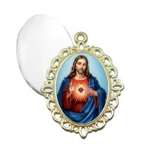Relicario Dourado Coração Sagrado de Jesus Terno Noivo lapela Qualidade Resinado Alto Padrão Casamentos Relicario Dourado Coração Sagrado de Jesus Terno Noivo lapela Qualidade Resinado Alto Padrão Casamentos