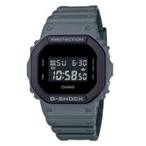 Relógio Casio G-SHOCK Urban Utility DW-5610UU-8DR Cinza Relógio Casio G-SHOCK Urban Utility DW-5610UU-8DR Cinza