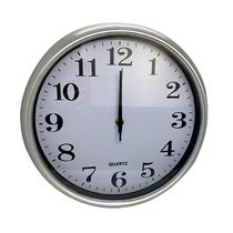 Relógio de Parede Decorativo 30cm Prateado Cinza Quartz Estilo Moderno Elegante e Fácil de Instalar
