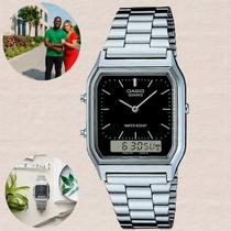 Relógio de Pulso Casio Unissex Vintage Feminino Masculino Pequeno Quadrado Digital Analógico Prova Dágua 3 ATM Prata AQ-230A-1DMQ Relógio de Pulso Casio Unissex Vintage Feminino Masculino Pequeno Quadrado Digital Analógico Prova Dágua 3 ATM Prata AQ-230A-1DMQ
