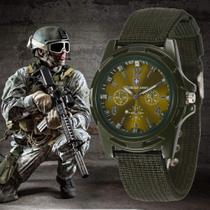 Relógio de pulso de quartzo para homens modelo esportivo militar
