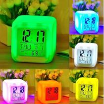 Relógio Digital Despertador Cubo Led 7 Cores Colorido