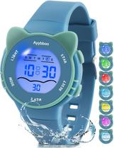 Relógio digital infantil Ayybboo para meninas e meninos, com 7 luzes coloridas, resistente à água, relógio de pulso fofo para crianças com alarme e cronômetro, ótimo presente para crianças de 5 a 13 anos Relógio digital infantil Ayybboo para meninas e meninos, com 7 luzes coloridas, resistente à água, relógio de pulso fofo para crianças com alarme e cronômetro, ótimo presente para crianças de 5 a 13 anos