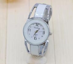 Relógio Feminino Bracelete Xinhua Aço Inoxidável