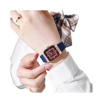 Relógio Feminino De Quartzo Com Caixa Quadrada De Silicone E Detalhes Em Diamante