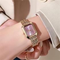 Relógio Feminino de Quartzo Dourado - Design Quadrado e Luxuoso