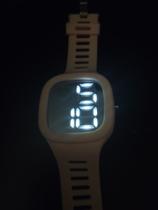 Relógio Feminino Esportivo Digital Espelhado Silicone Estojo