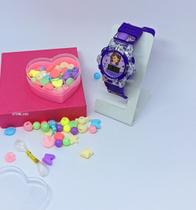 Relógio Infantil Menina Digital Pisca Luz Led Disney Peppa Frozen + Kit Miçangas para Montar Criar Pulseiras Colar Anel