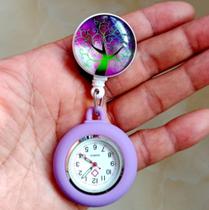 Relógio Lapela Enfermagem Árvore Da Vida Analógico Tipo Ioiô - Memory Watch