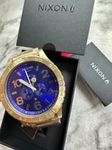 Relógio Nixon 51-30 Chrono Analógico Dourado FUNDO Azul 51mm