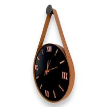Relógio Parede 30cm Preto (Silencioso), Algarismos Riomanos Rosé, Alças Couro Caramelo.