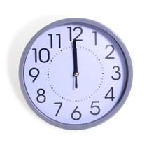 Relógio Plástico de Parede 19cm: Escolha Clássica e Versátil para sua Decoração. Controle o Tempo com Estilo e Simplicidade.