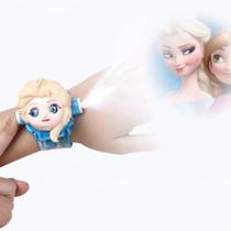 Relógio Princesa Frozen Projetor Luz Com 24 Imagens Infantil