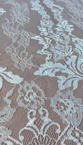 Renda chantilly na cor off white 1.40 largura