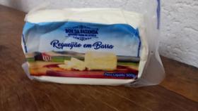 Requeijão em barra Bom fazenda peso liquido 500g