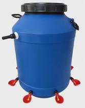 Reservatório Pet de Água Bombona de 50 Litros com Boia 8 Bebedouros Automáticos Ideal para sua Criação de Aves Reservatório Pet de Água Bombona de 50 Litros com Boia 8 Bebedouros Automáticos Ideal para sua Criação de Aves