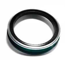 Retentor Cubo Dianteiro Empilhadeira Clark C25l Cmp25l Gpy25 245020