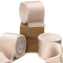 Ribbon Ribbli Light Champagne Silk Satin 3,8 cm x 27,4 cm Ribbon Ribbli Light Champagne Silk Satin 3,8 cm x 27,4 cm