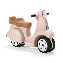 Ride Along Scooter Step2 rosa rosa com design vintage para crianças Ride Along Scooter Step2 rosa rosa com design vintage para crianças