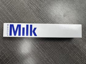 Rímel à prova d'água Milk Makeup RISE Lifts aumenta o volume