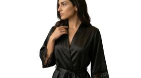 Robe Cetim Preto com Renda